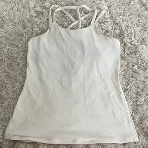 Ivivia white tank top